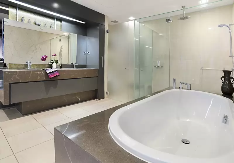 29/1 Macquarie Street, Teneriffe Sold by Queensland Sotheby's International Realty - image 1