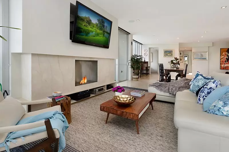 29/1 Macquarie Street, Teneriffe Sold by Queensland Sotheby's International Realty - image 1