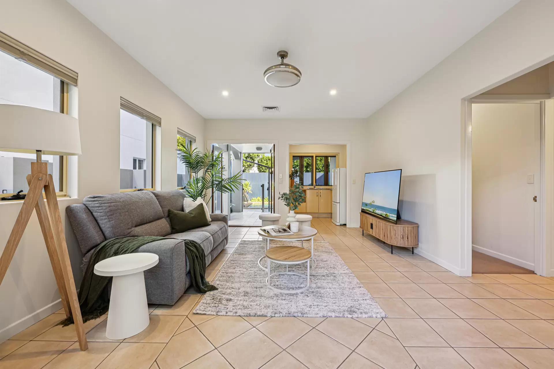 14 Durham Street, Southport Sold by Queensland Sotheby's International Realty - image 1