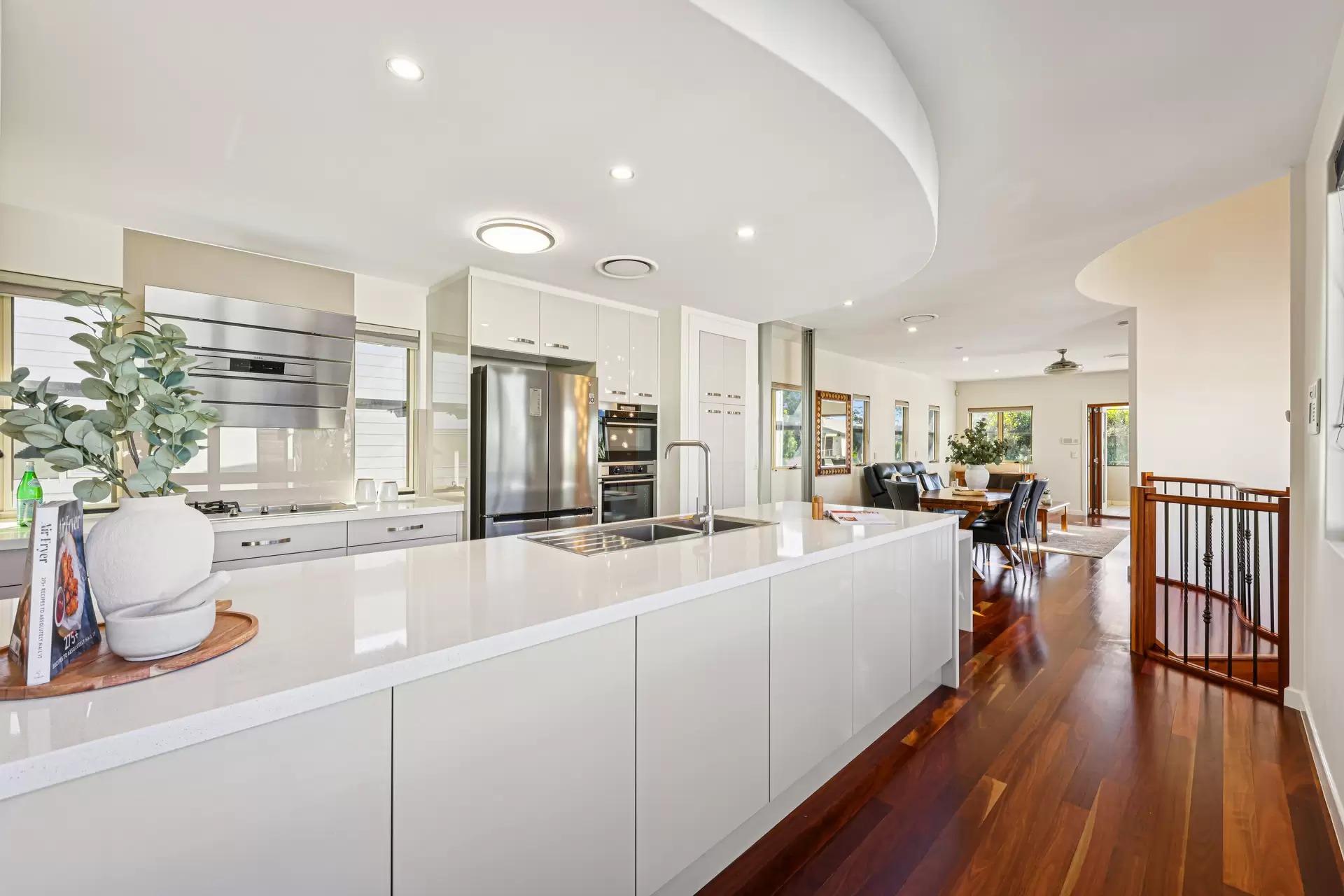 14 Durham Street, Southport Sold by Queensland Sotheby's International Realty - image 1