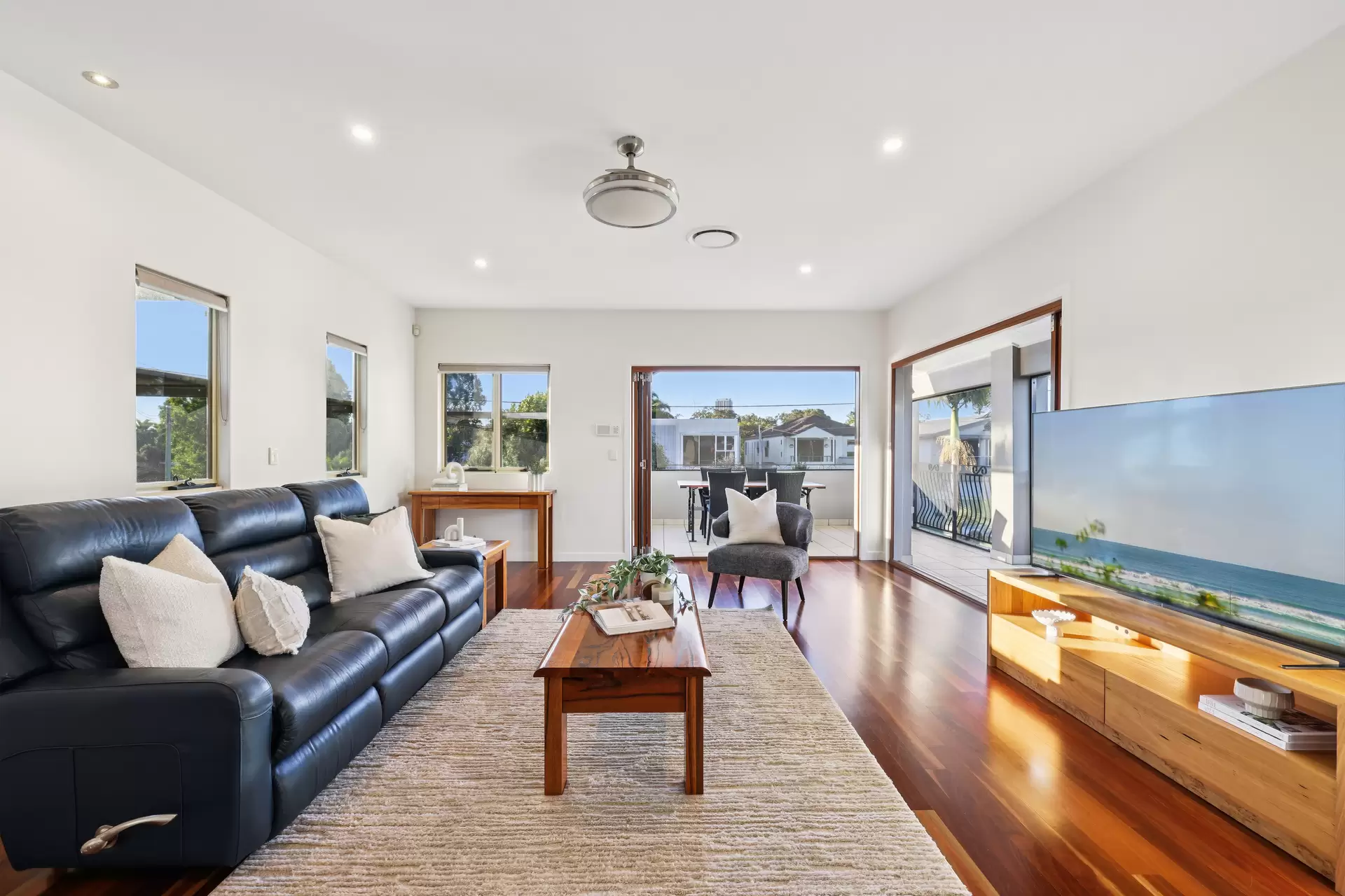14 Durham Street, Southport Sold by Queensland Sotheby's International Realty - image 1