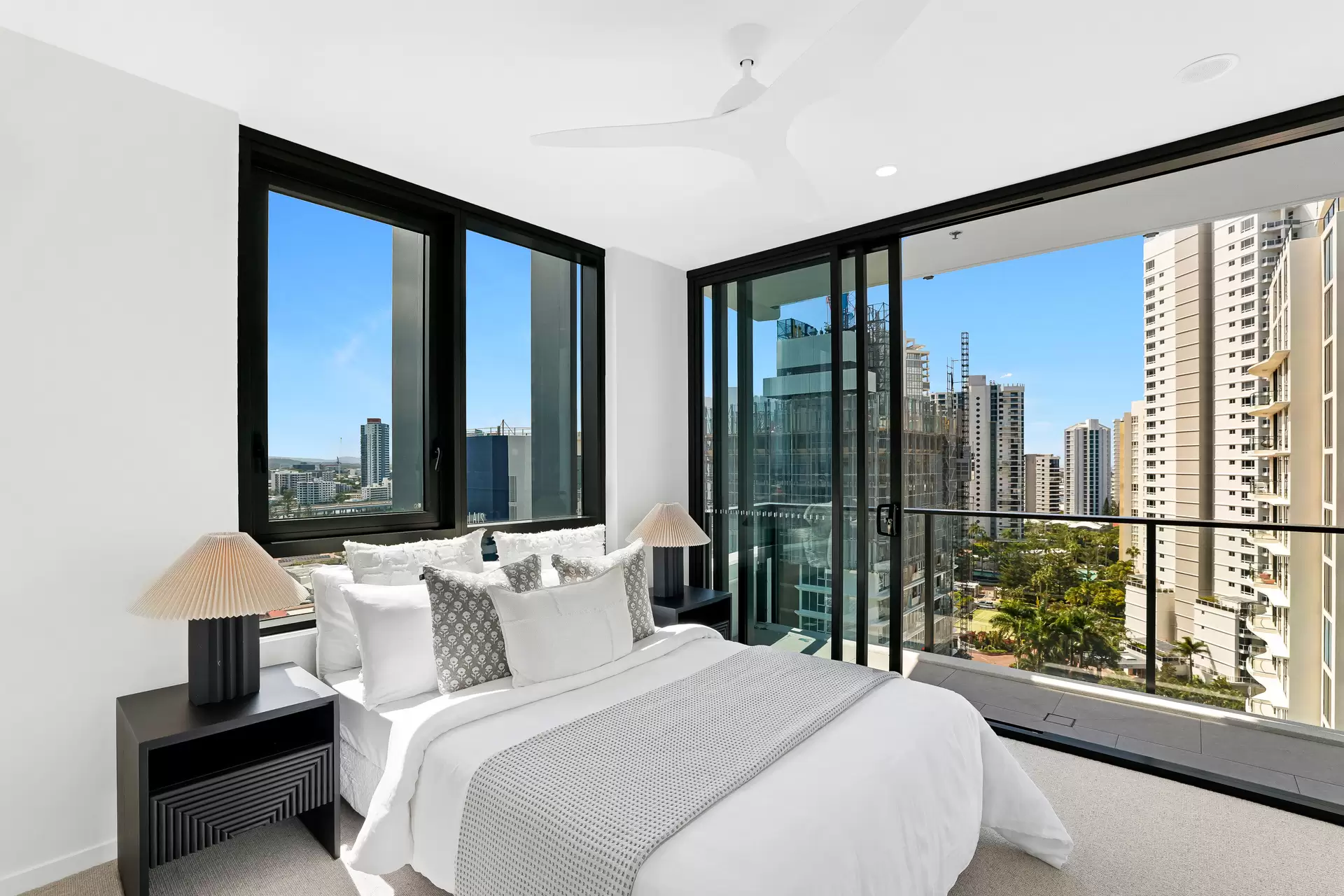 131/25 Woodroffe Avenue, Main Beach Sold by Queensland Sotheby's International Realty - image 1