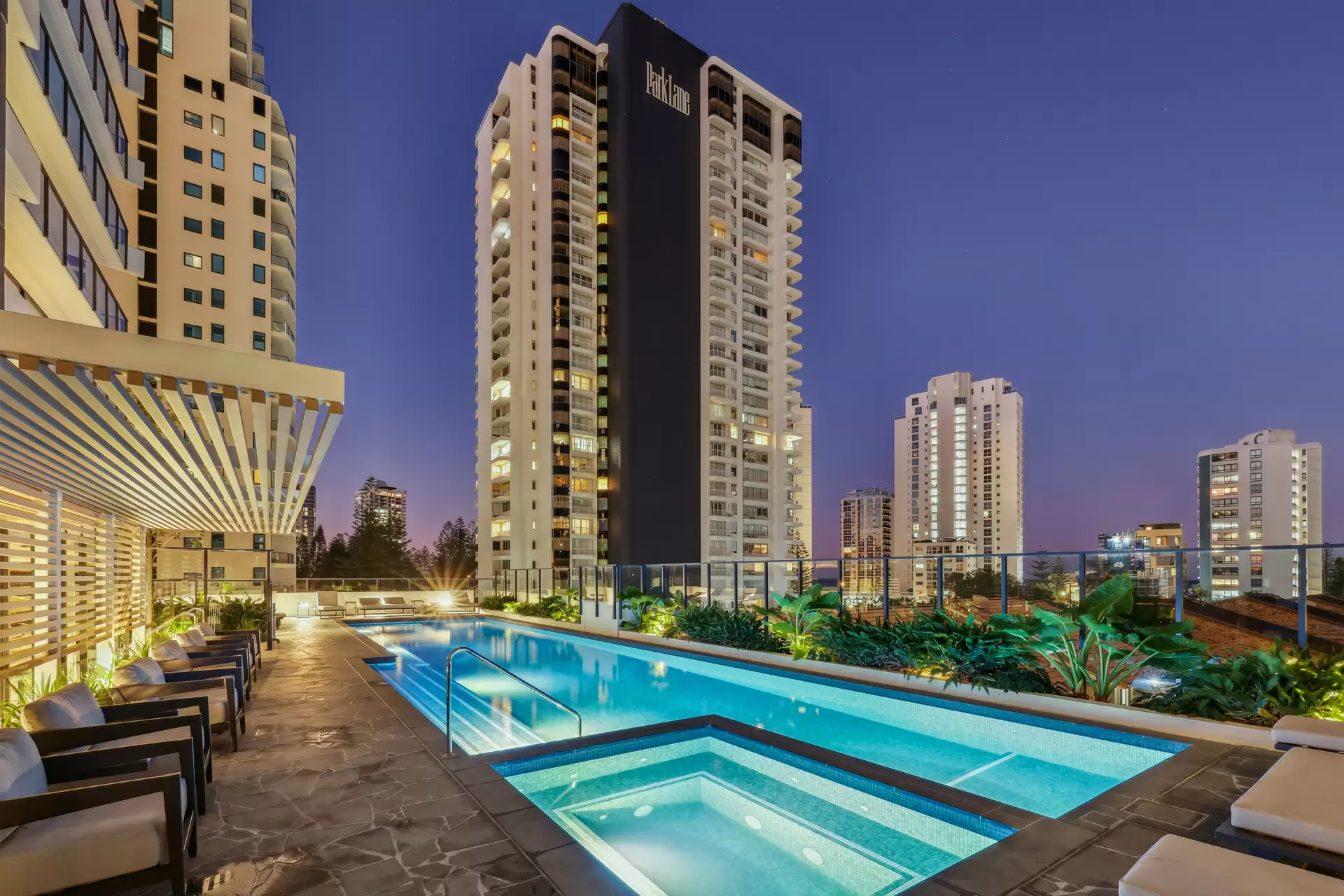 132/25 Woodroffe Avenue, Main Beach Sold by  - image 1