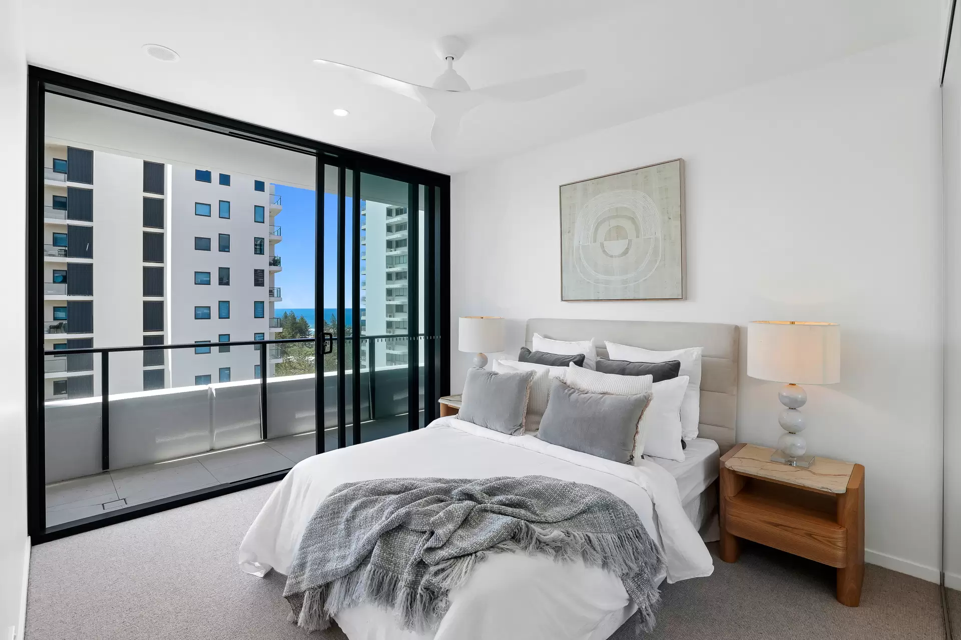 132/25 Woodroffe Avenue, Main Beach Sold by Queensland Sotheby's International Realty - image 1