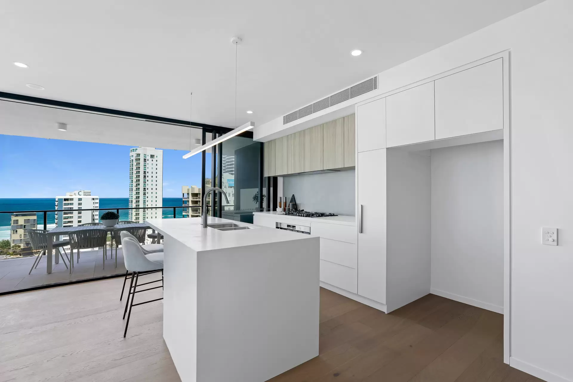 132/25 Woodroffe Avenue, Main Beach Sold by Queensland Sotheby's International Realty - image 1