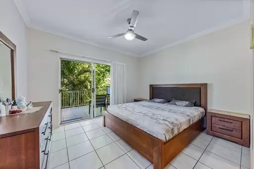 65/21 Shute Harbour Road, Cannonvale Sold by 