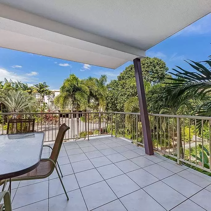 65/21 Shute Harbour Road, Cannonvale Sold by Queensland Sotheby's International Realty - image 1