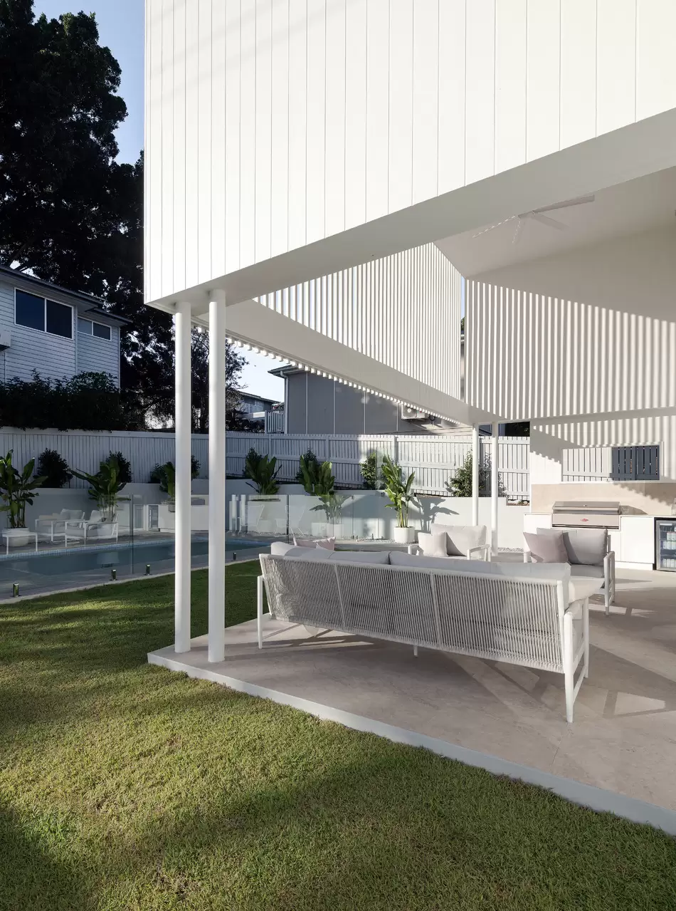 23 View Street, Kedron Sold by Queensland Sotheby's International Realty - image 1