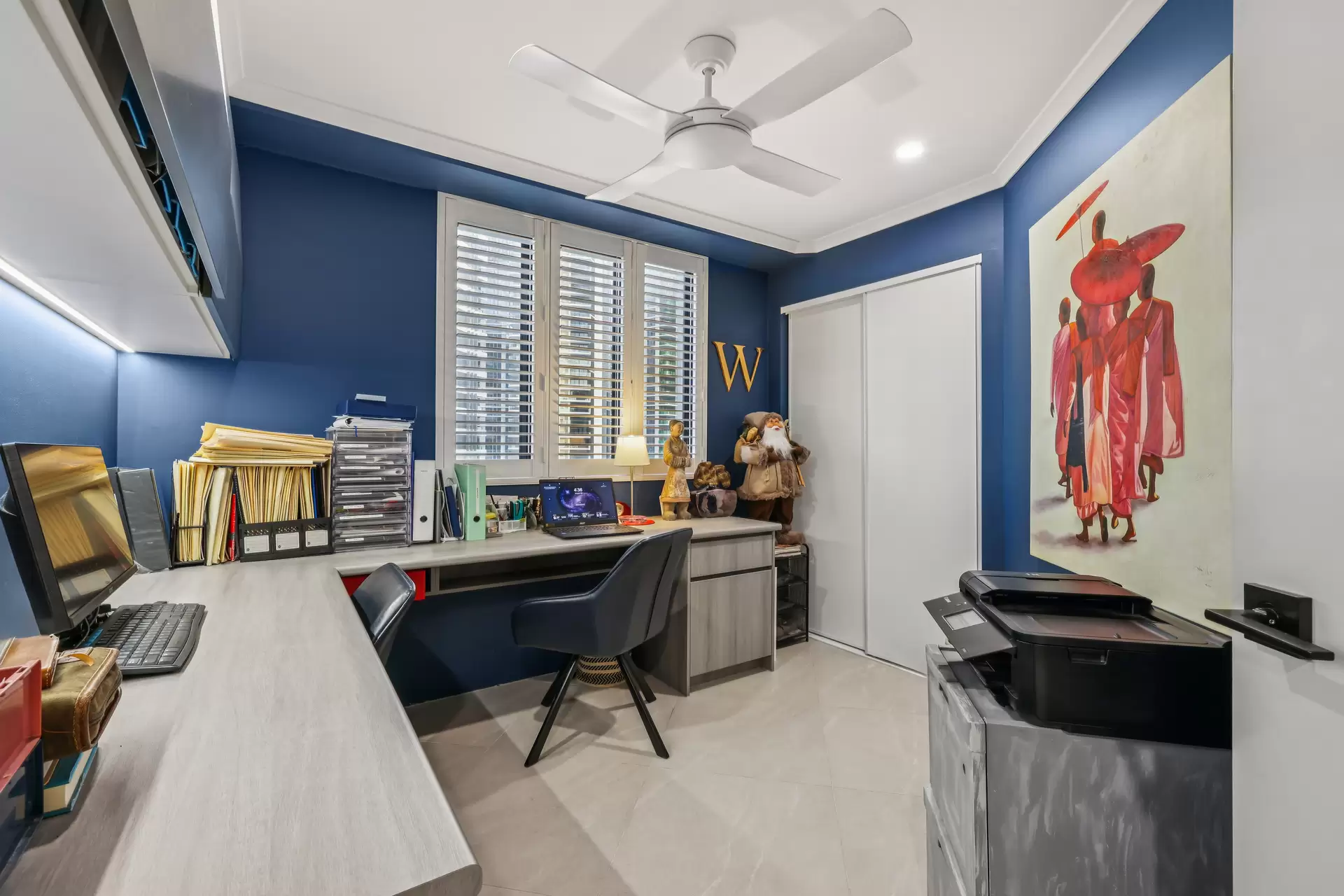 9/19 Peak Avenue, Main Beach Sold by  - image 1