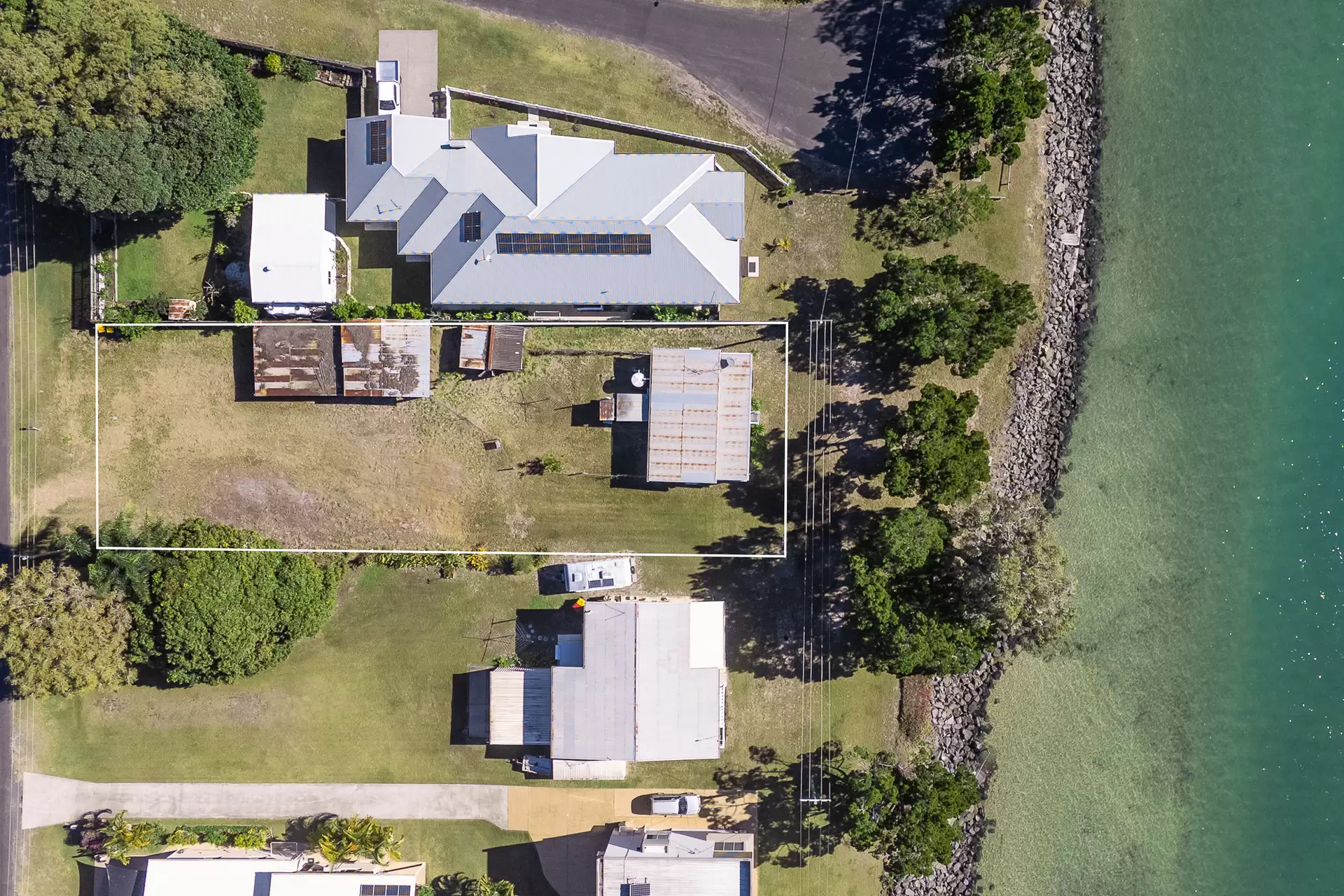 6 Moreton Street, Toogoom Sold by  - image 1