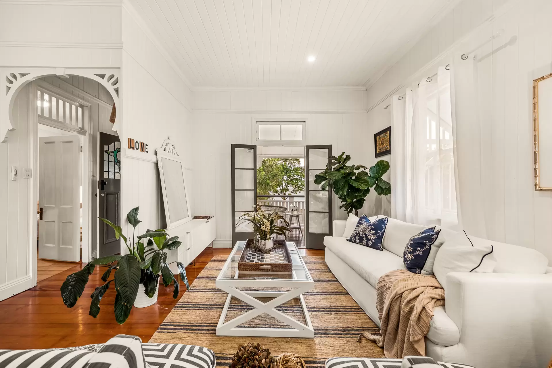10 Nelson Street, Kalinga Sold by Queensland Sotheby's International Realty - image 1