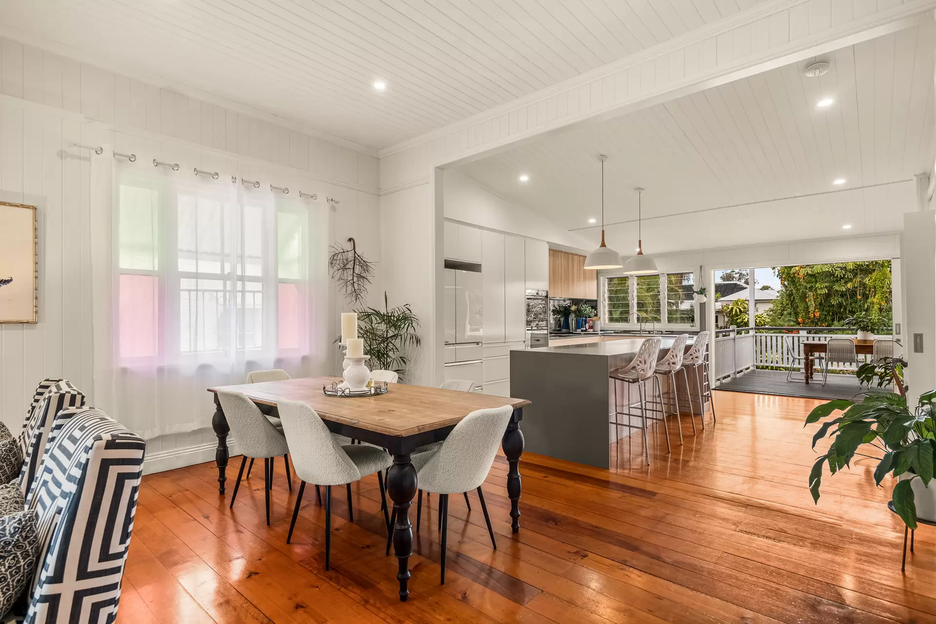 10 Nelson Street, Kalinga Sold by Queensland Sotheby's International Realty - image 1