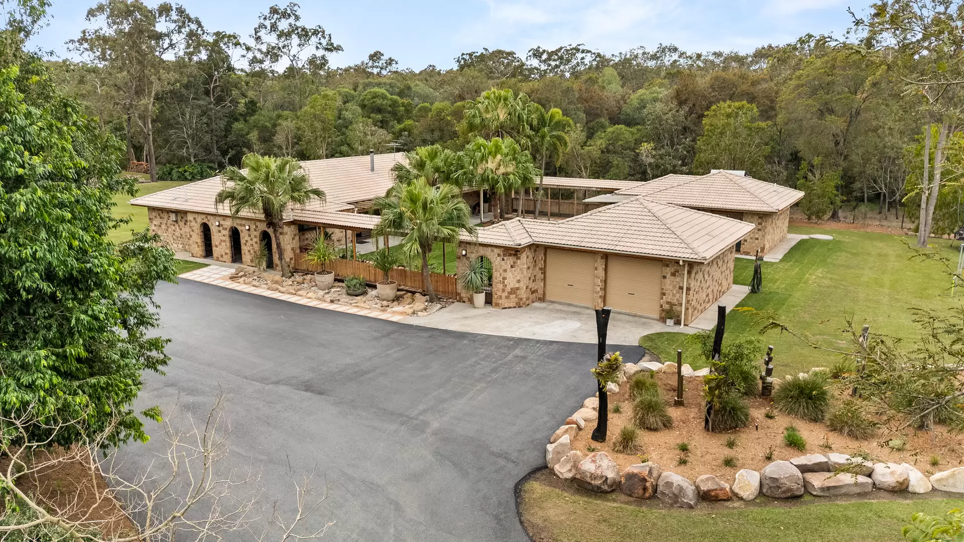 134 Grassdale Road, Belmont Sold by  - image 1