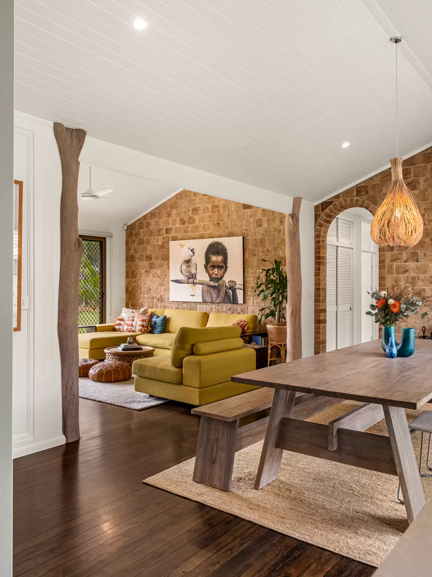 134 Grassdale Road, Belmont Sold by Queensland Sotheby's International Realty - image 1