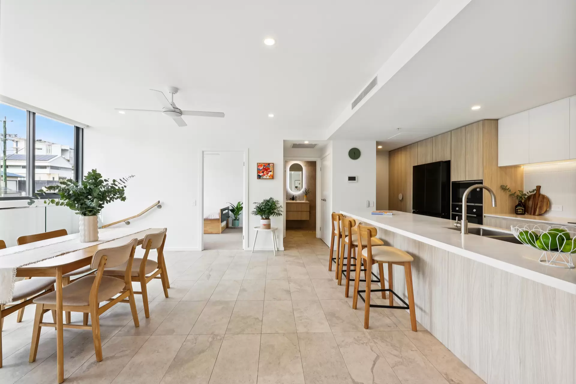 204/5 Nyrang Avenue, Palm Beach Sold by  - image 1