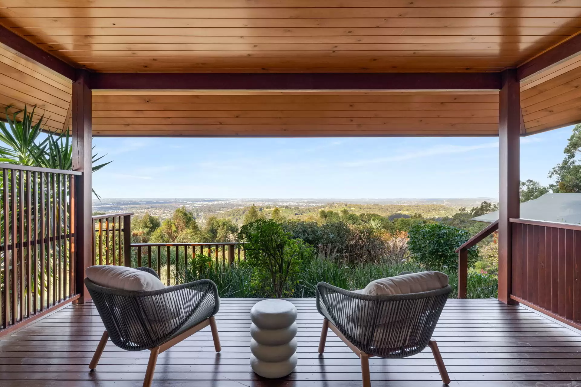 423 Ruffles Road, Willow Vale Sold by Queensland Sotheby's International Realty - image 1