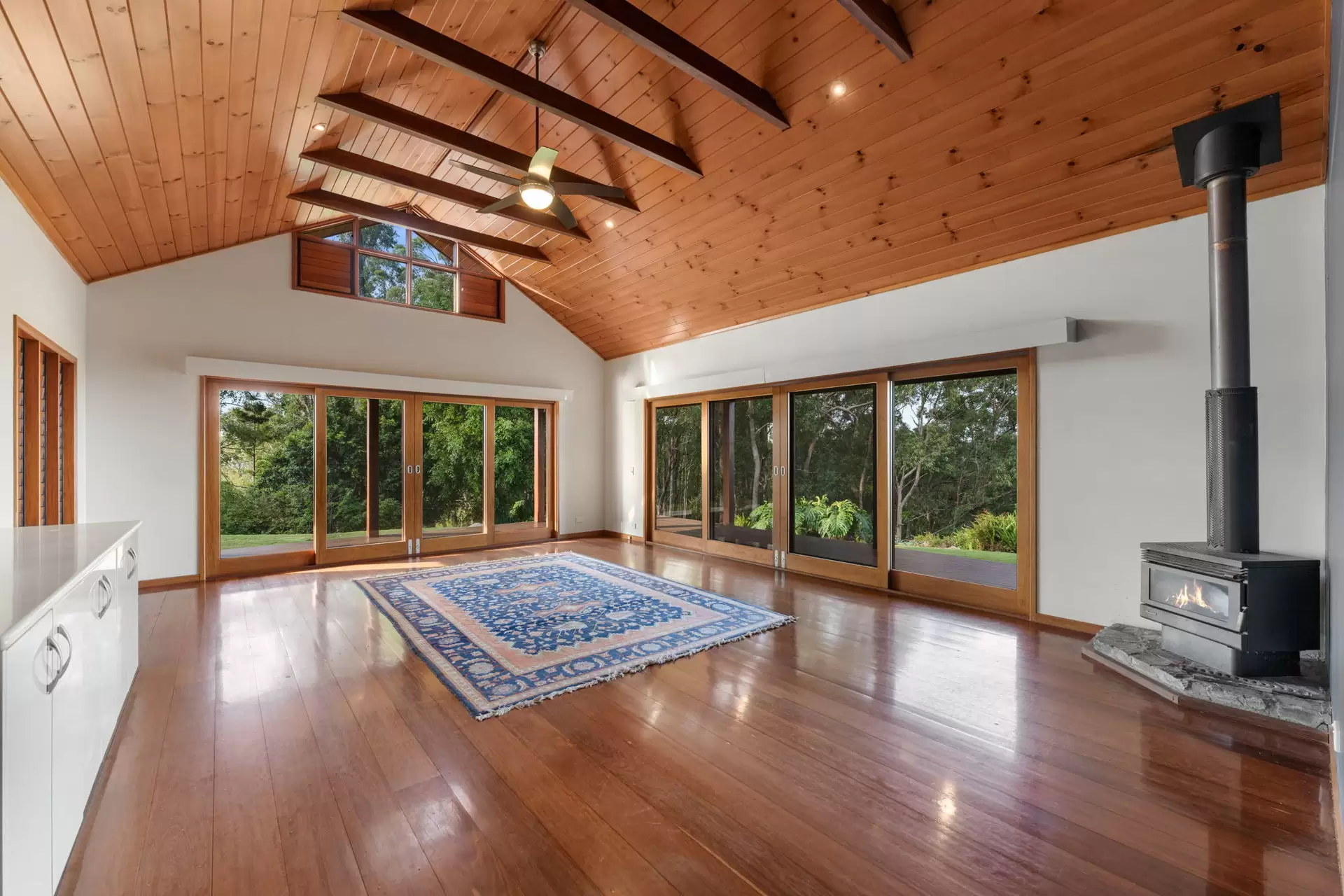 423 Ruffles Road, Willow Vale Sold by Queensland Sotheby's International Realty - image 1