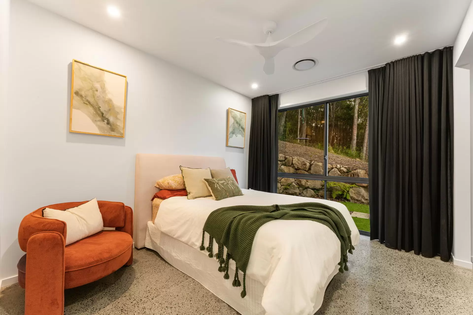 27 Martha Ruddy Way, Tallebudgera Sold by Queensland Sotheby's International Realty - image 1