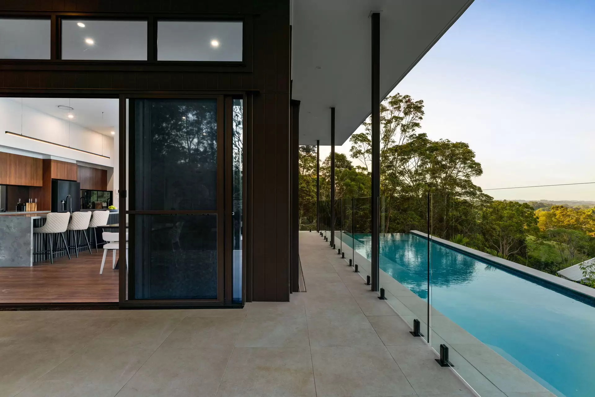27 Martha Ruddy Way, Tallebudgera Sold by Queensland Sotheby's International Realty - image 1