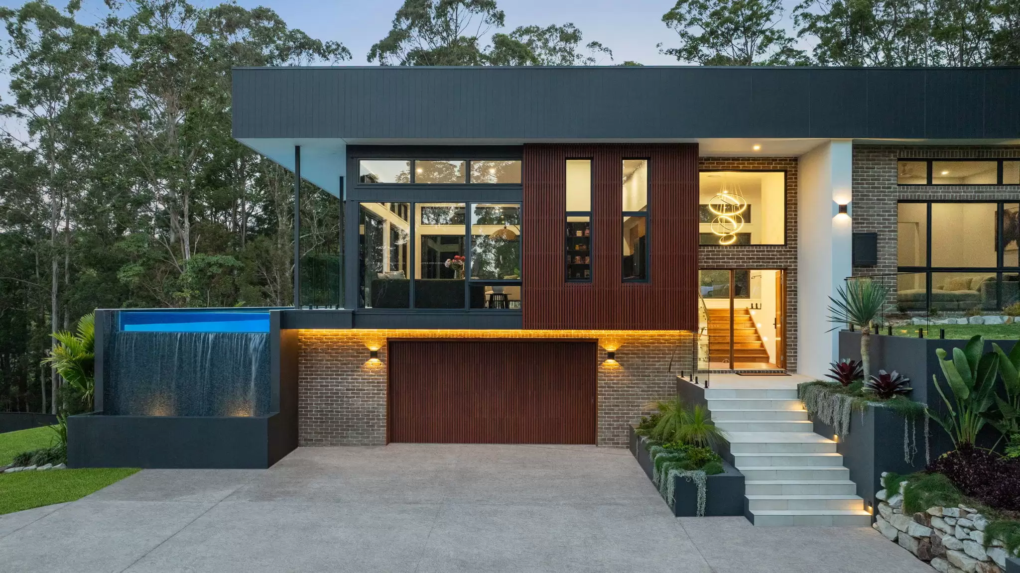 27 Martha Ruddy Way, Tallebudgera Sold by Queensland Sotheby's International Realty - image 1