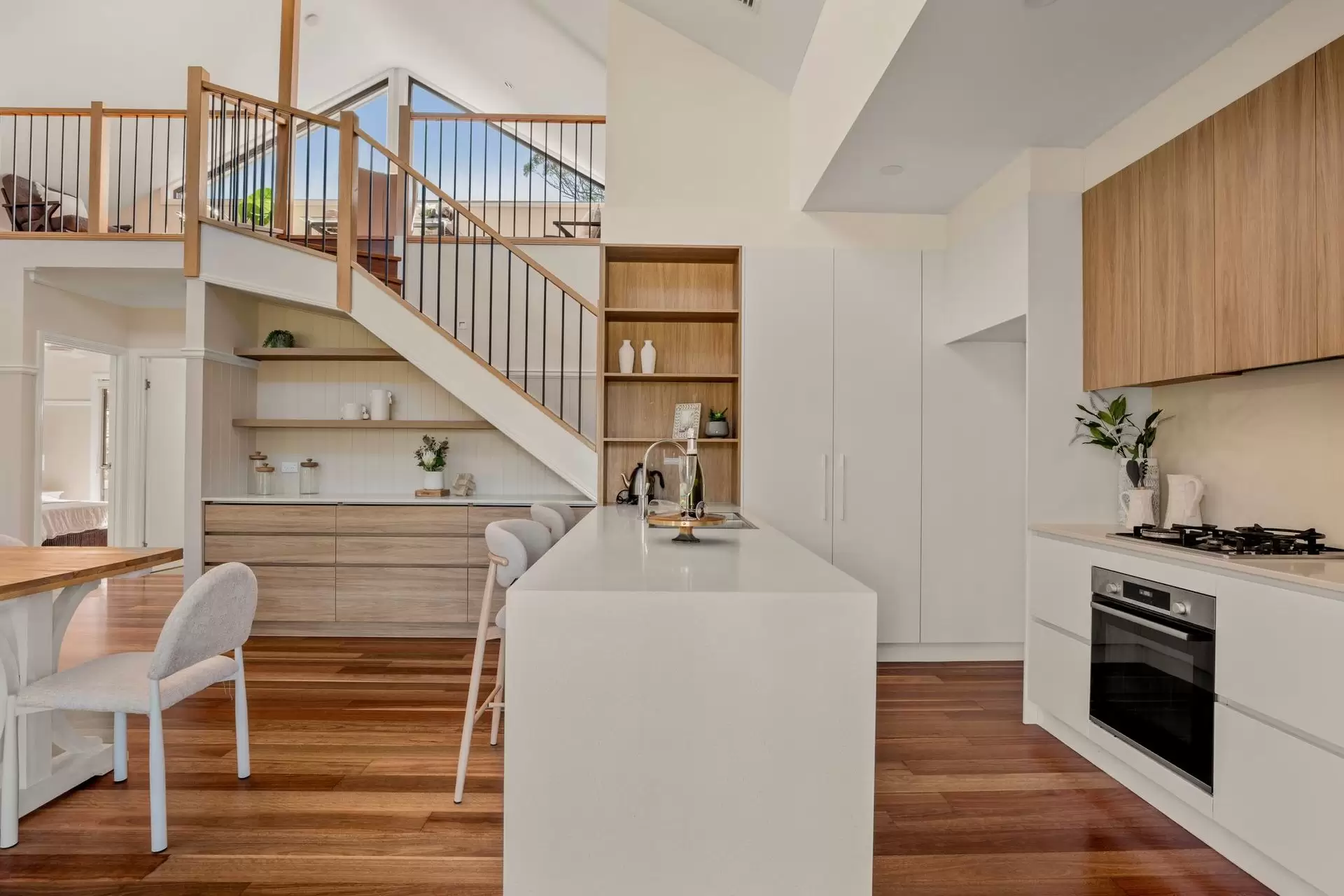 89 Oakridge Street, Burbank Sold by Queensland Sotheby's International Realty - image 1