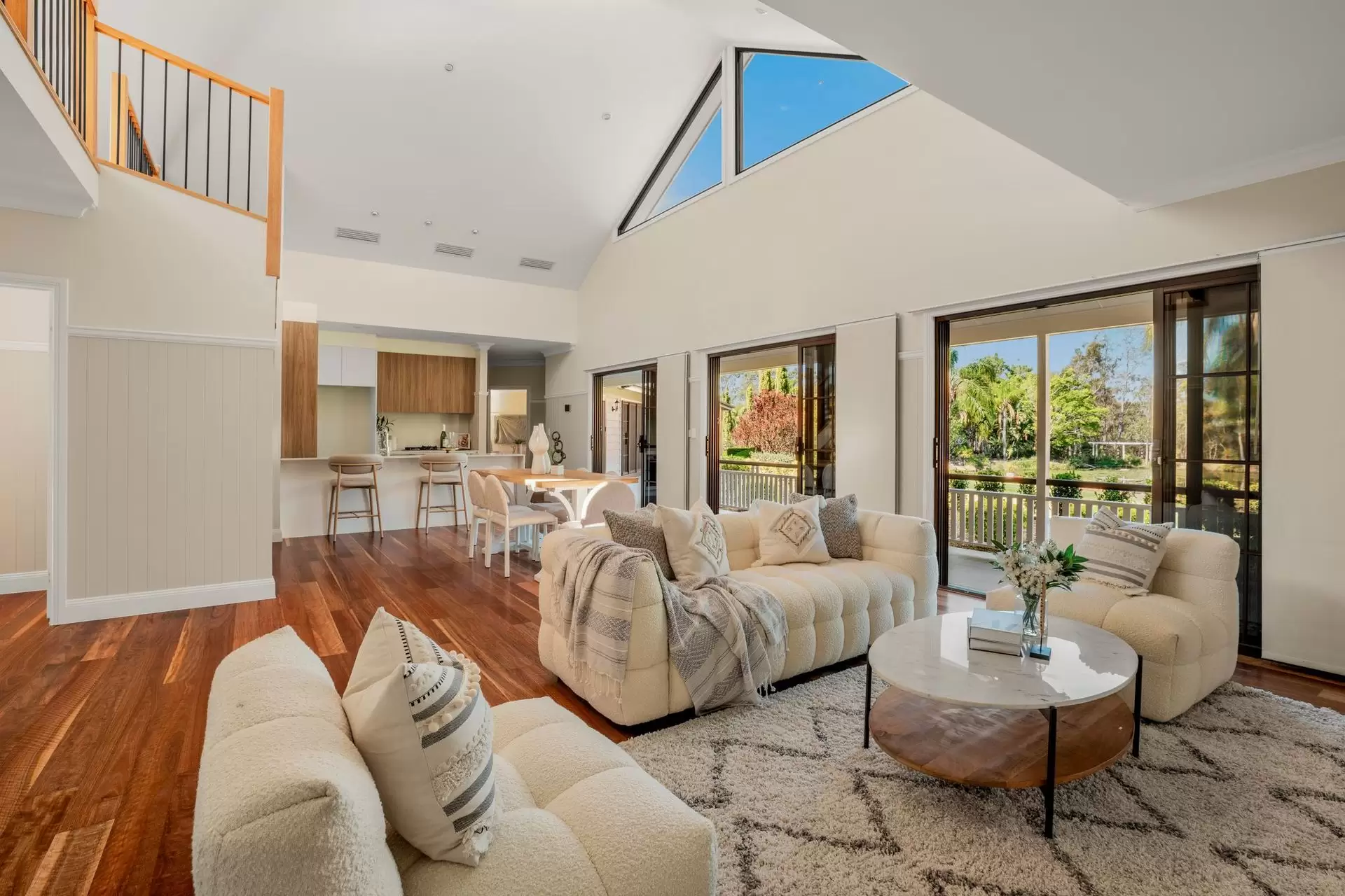 89 Oakridge Street, Burbank Sold by Queensland Sotheby's International Realty - image 1