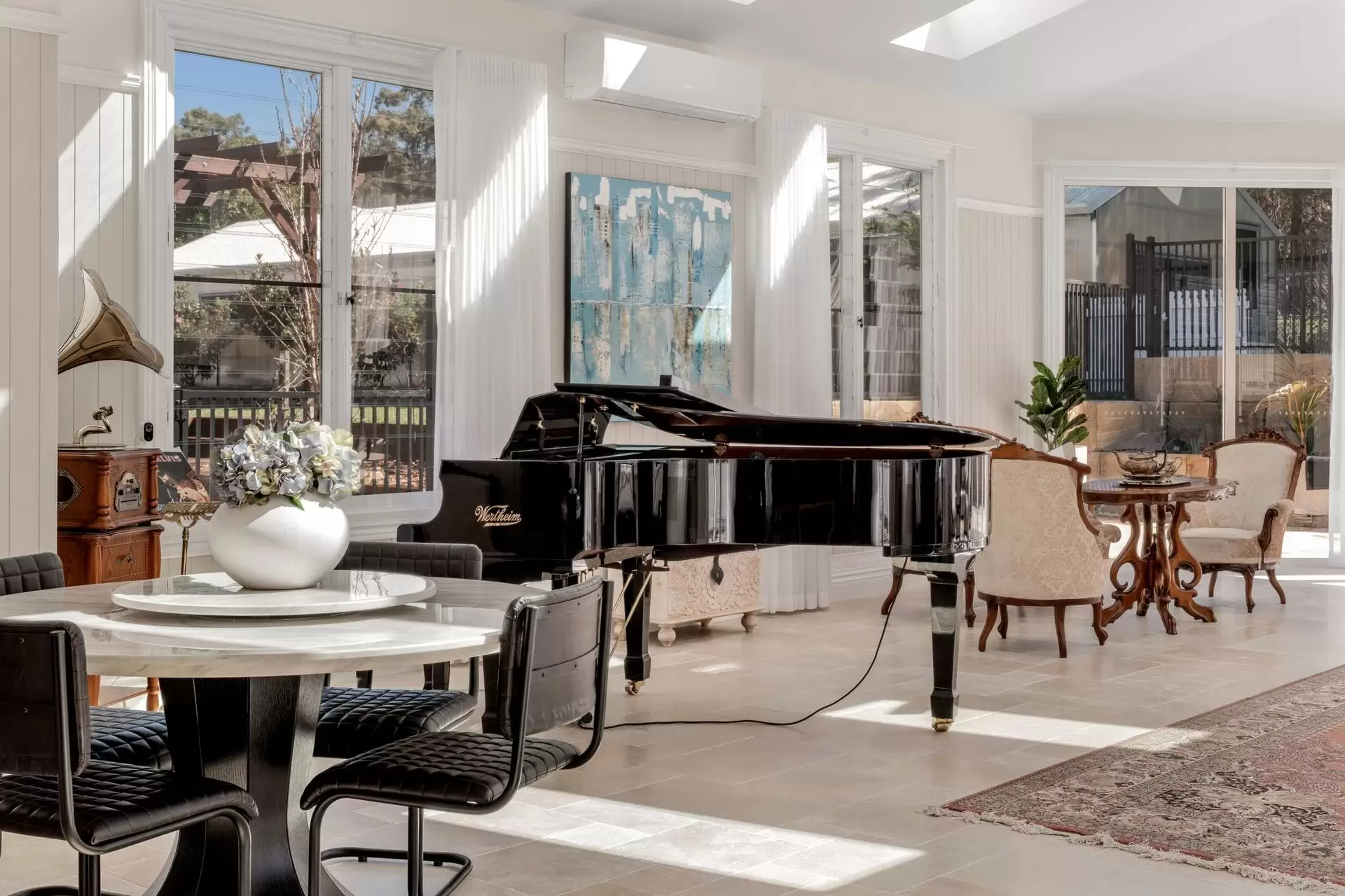89 Oakridge Street, Burbank Sold by Queensland Sotheby's International Realty - image 1