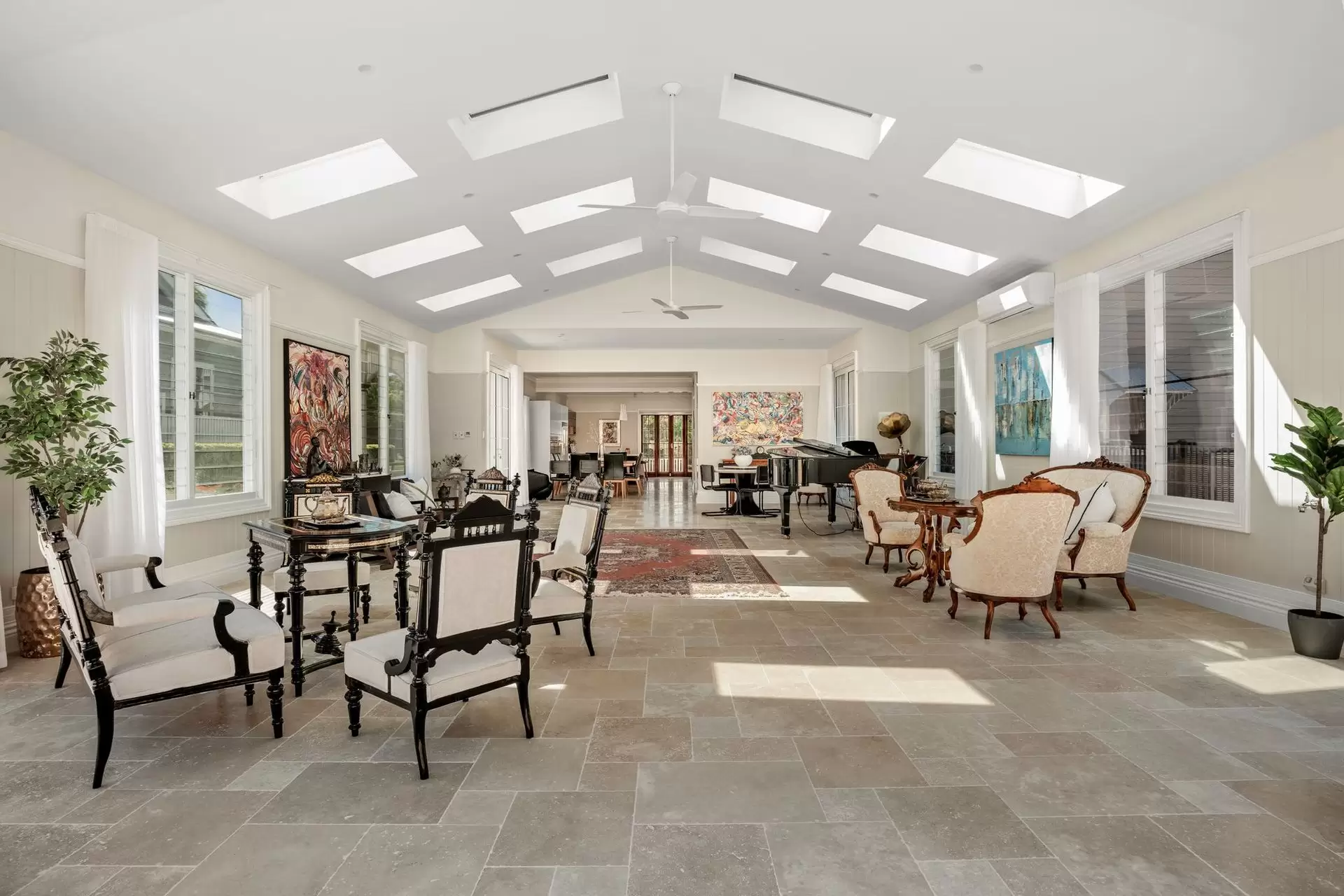 89 Oakridge Street, Burbank Sold by Queensland Sotheby's International Realty - image 1