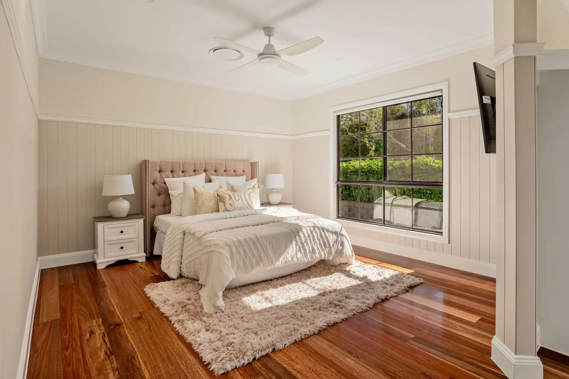 89 Oakridge Street, Burbank Sold by Queensland Sotheby's International Realty - image 1