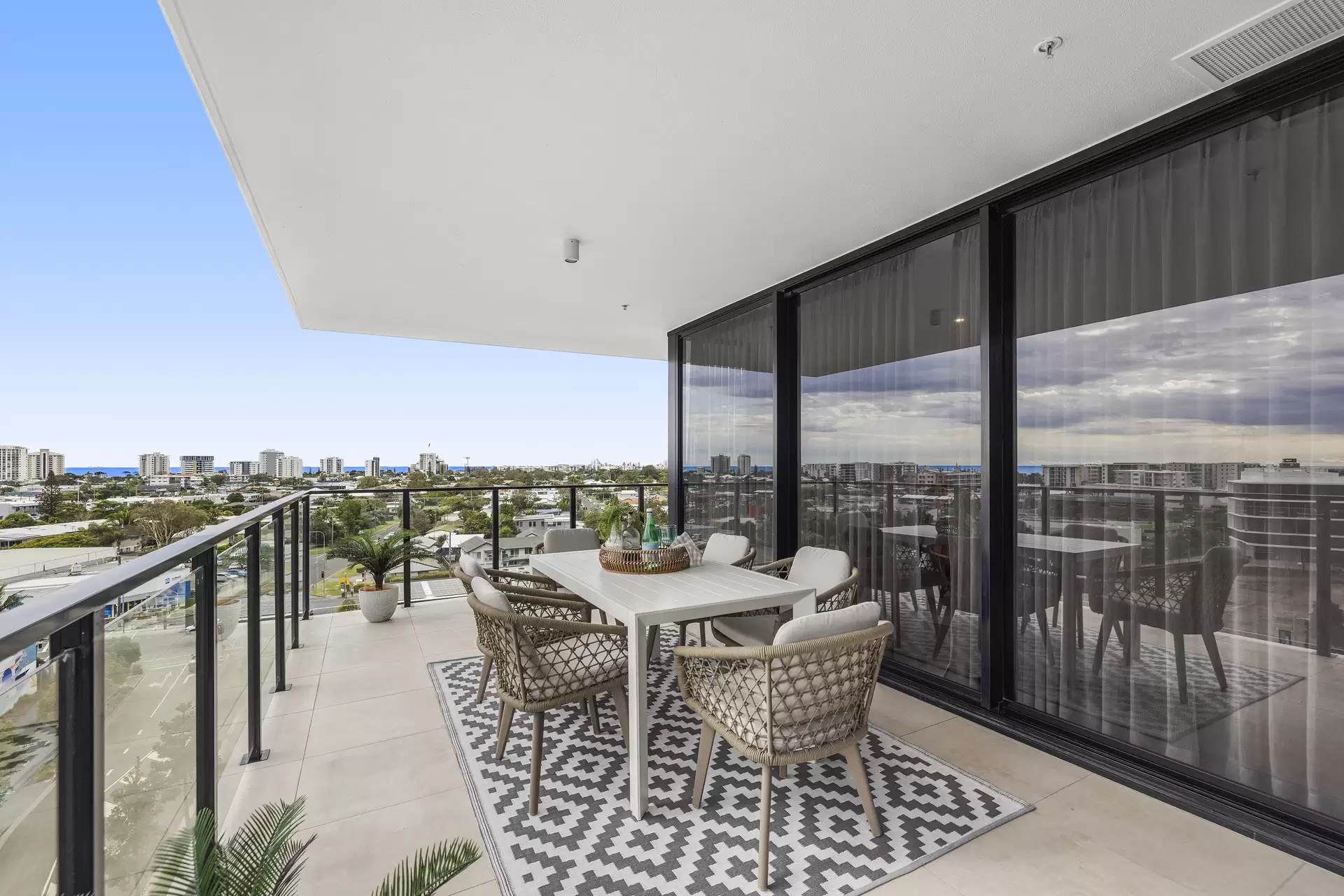 804/12 South Sea Islander Way, Maroochydore Sold by Queensland Sotheby's International Realty - image 1