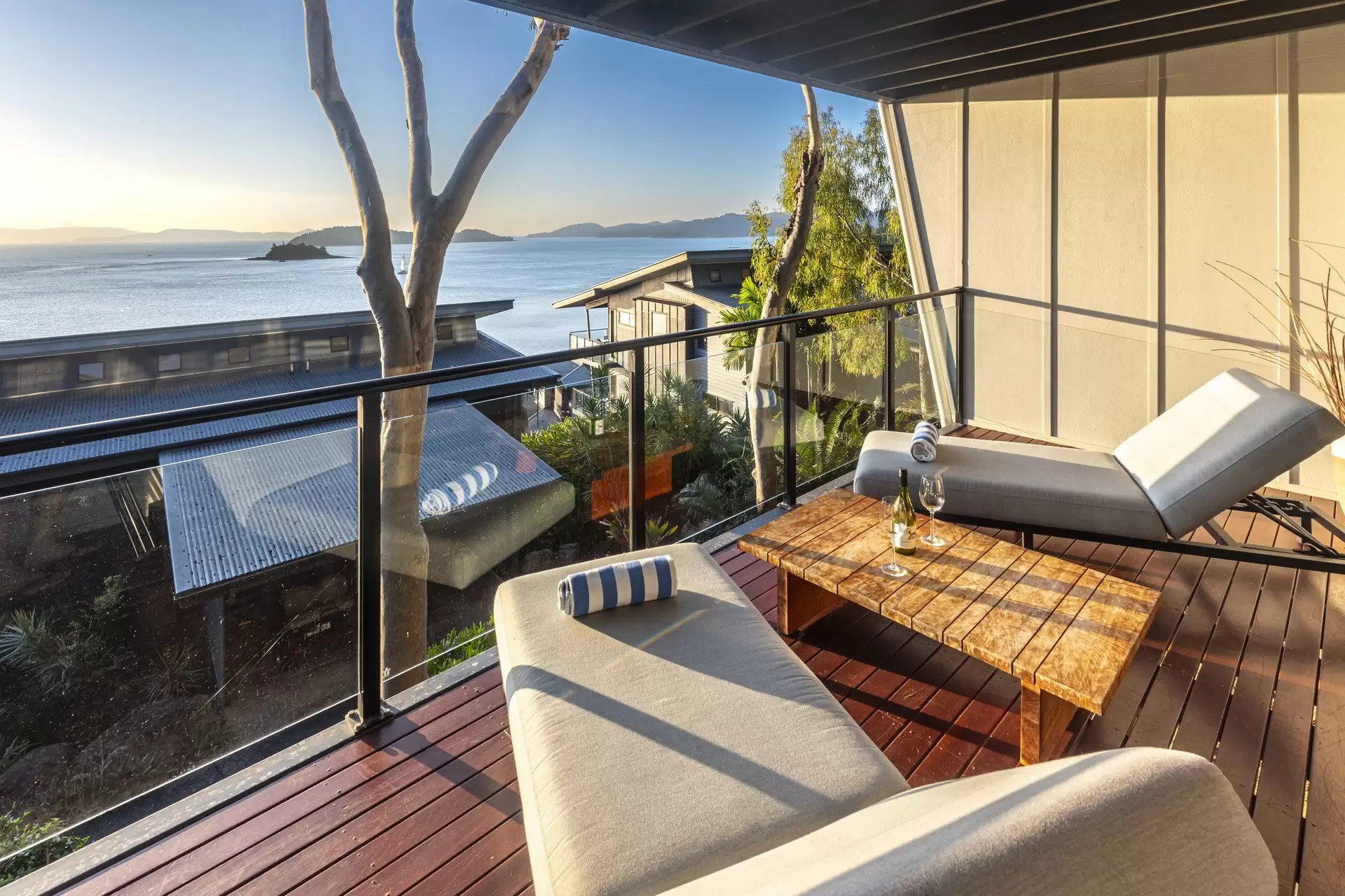 10/5 Acacia Drive, Hamilton Island Sold by Queensland Sotheby's International Realty - image 1