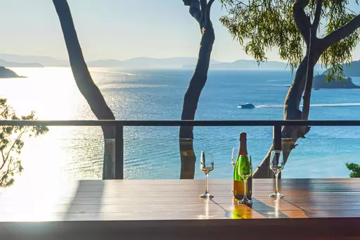 10/5 Acacia Drive, Hamilton Island Sold by 