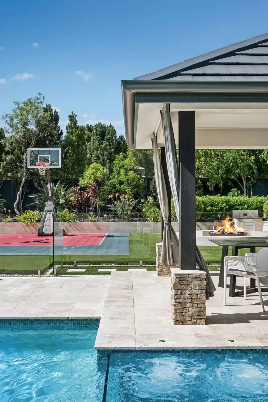 11 Megan Court, Thornlands Sold by Queensland Sotheby's International Realty - image 1