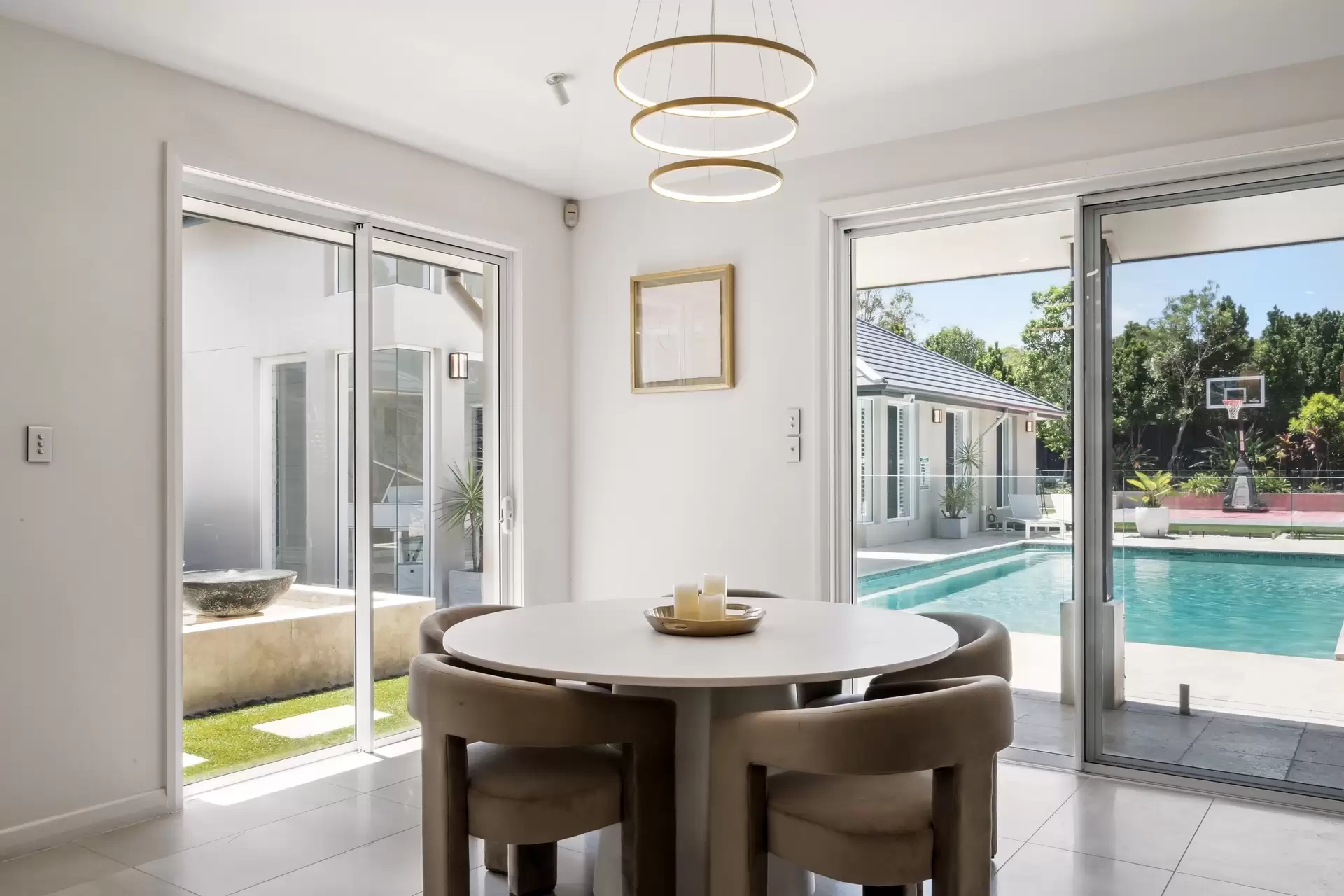 11 Megan Court, Thornlands Sold by Queensland Sotheby's International Realty - image 1