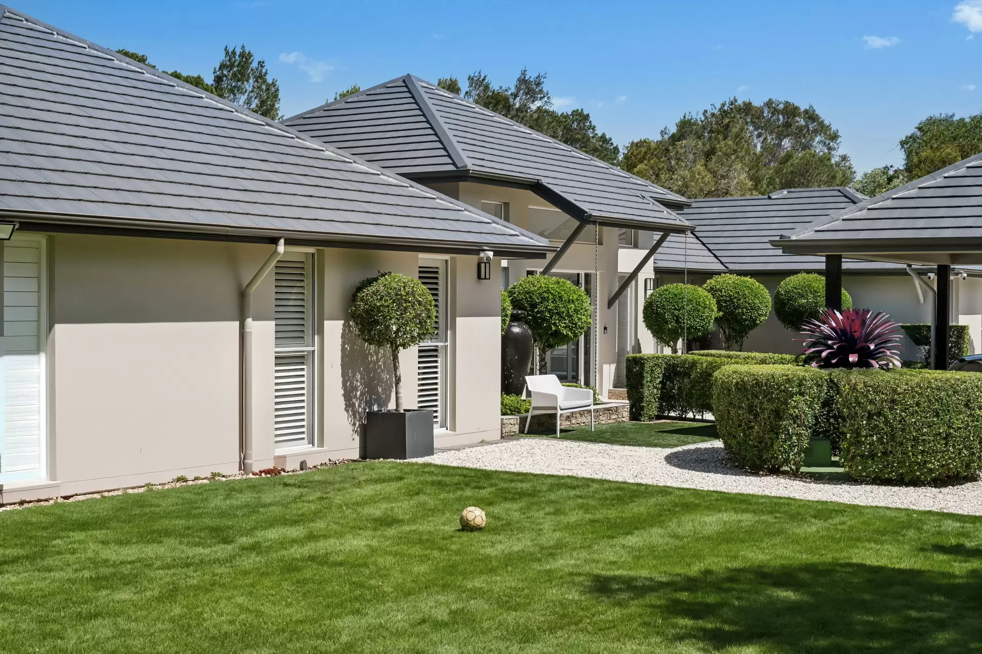 11 Megan Court, Thornlands Sold by Queensland Sotheby's International Realty - image 1