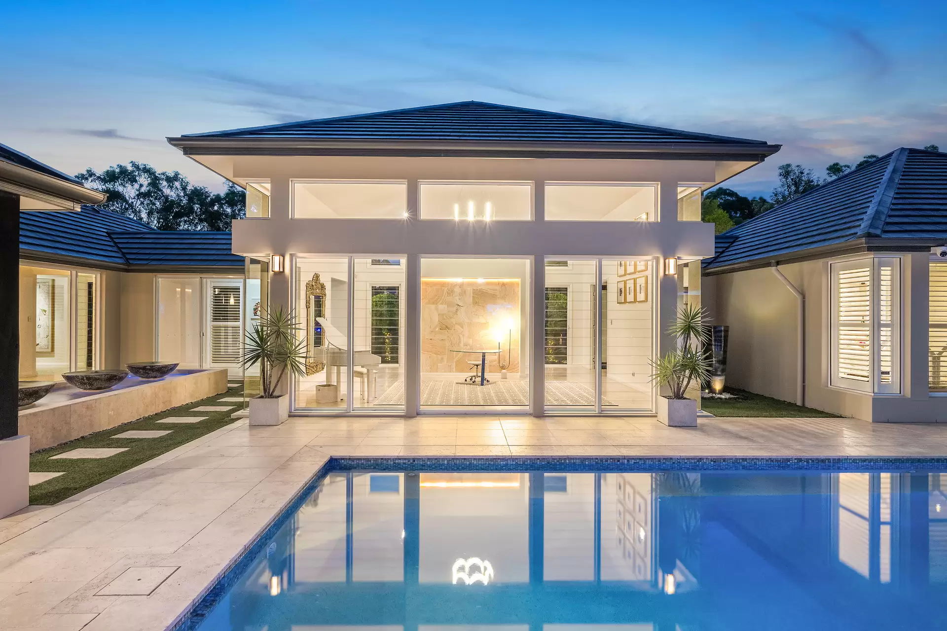 11 Megan Court, Thornlands Sold by Queensland Sotheby's International Realty - image 1