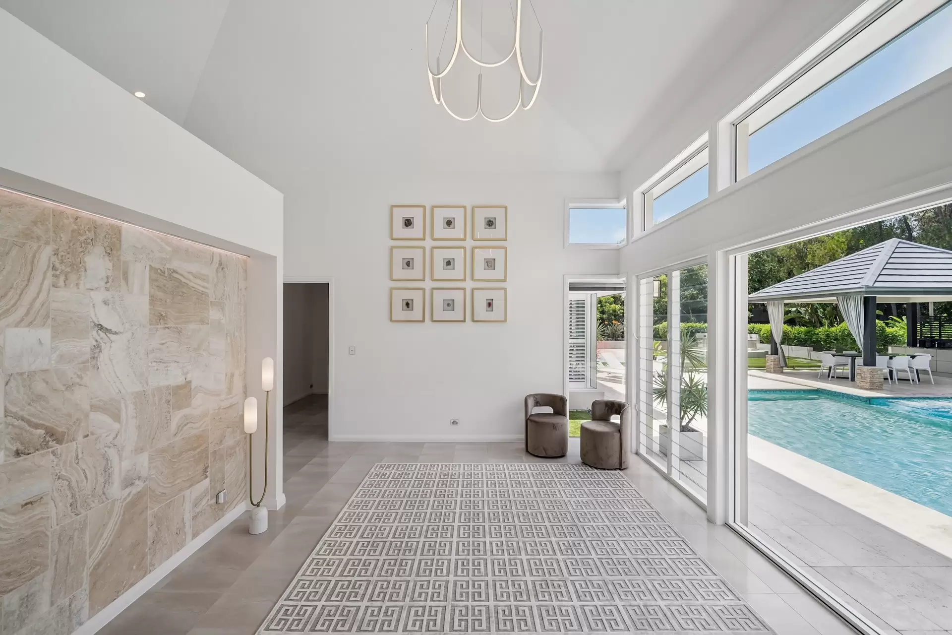 11 Megan Court, Thornlands Sold by Queensland Sotheby's International Realty - image 1