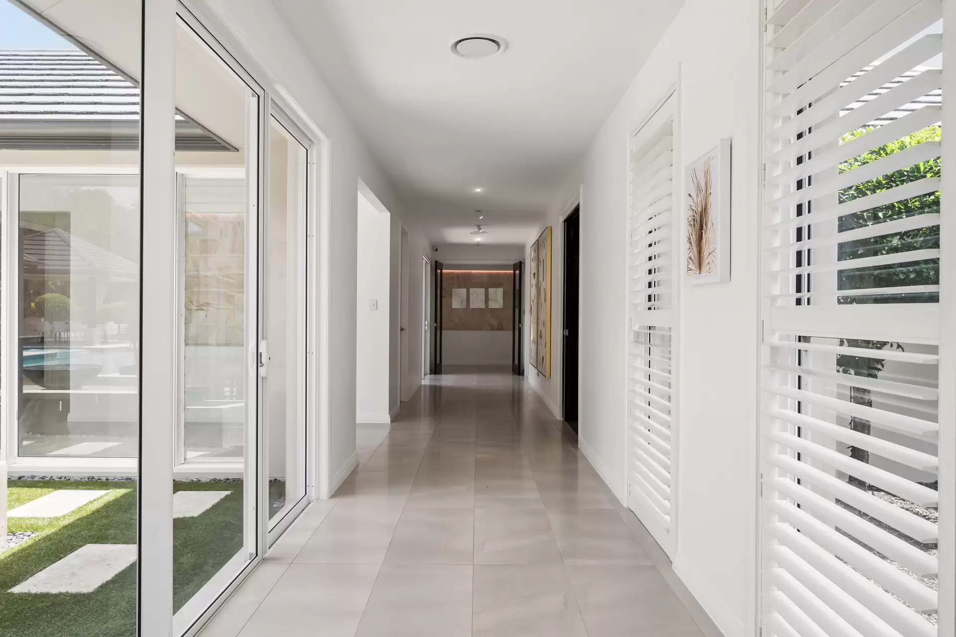 11 Megan Court, Thornlands Sold by Queensland Sotheby's International Realty - image 1