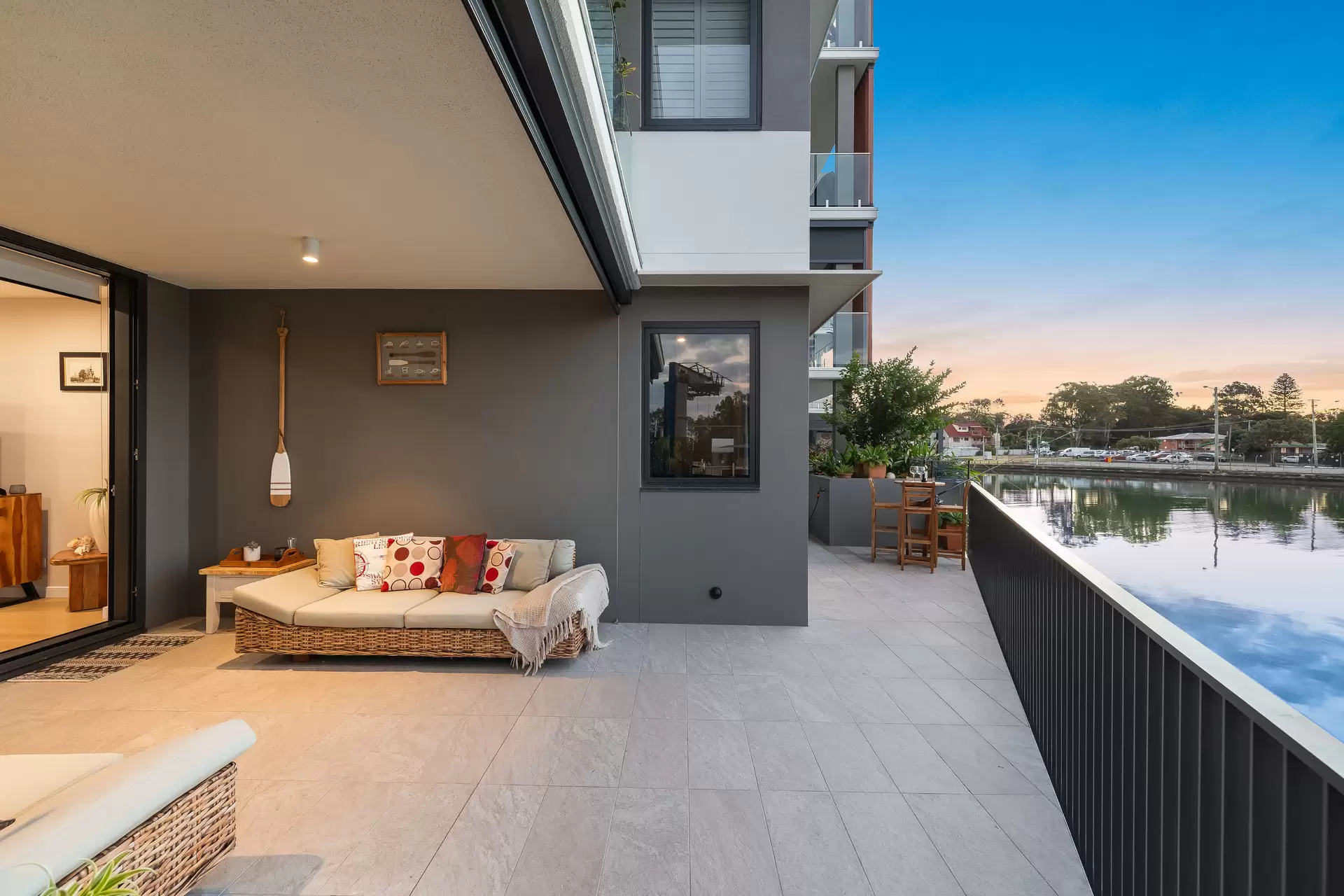 10/6-12 Auster Street, Redland Bay Sold by  - image 1