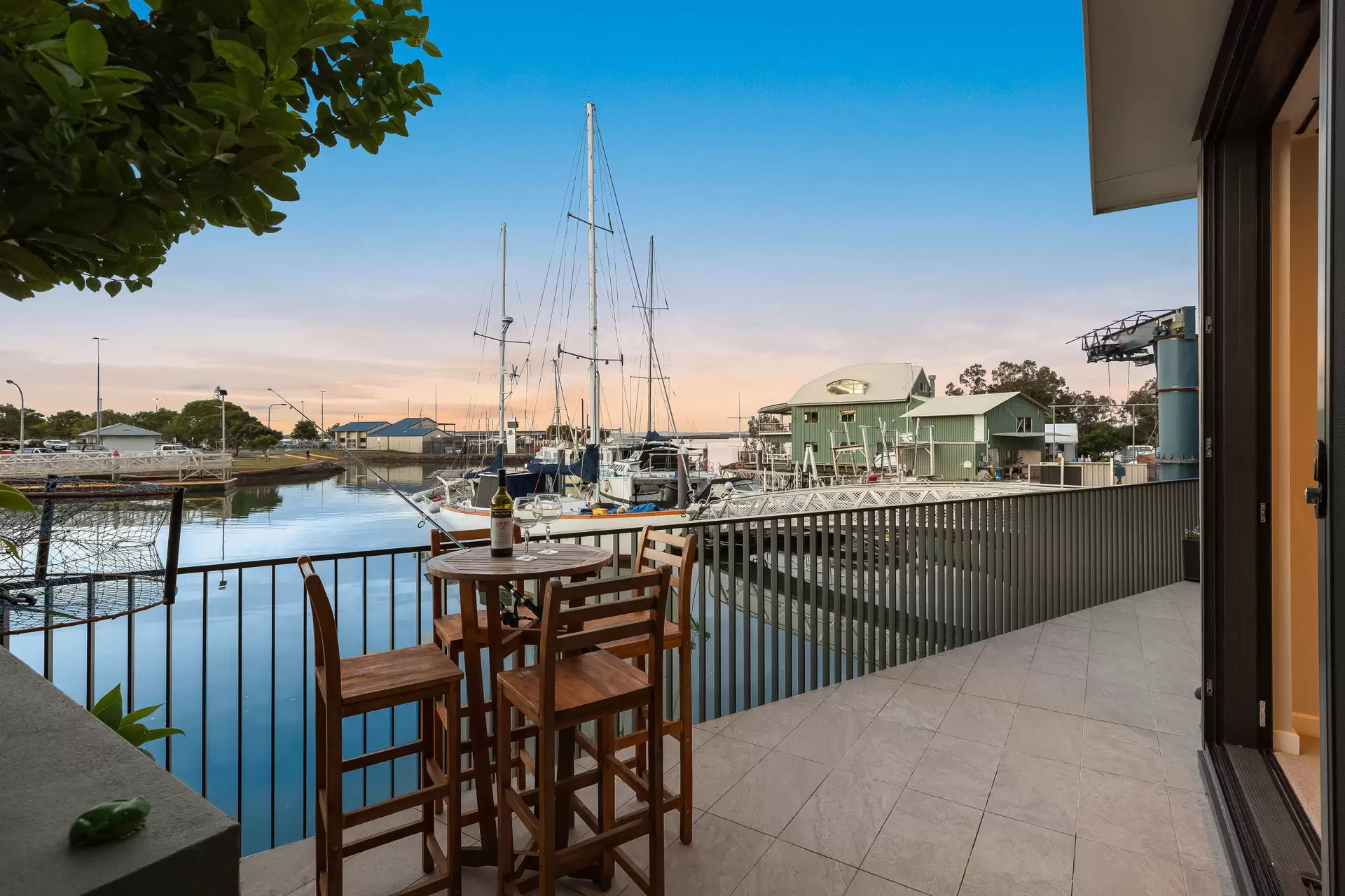 10/6-12 Auster Street, Redland Bay Sold by  - image 1