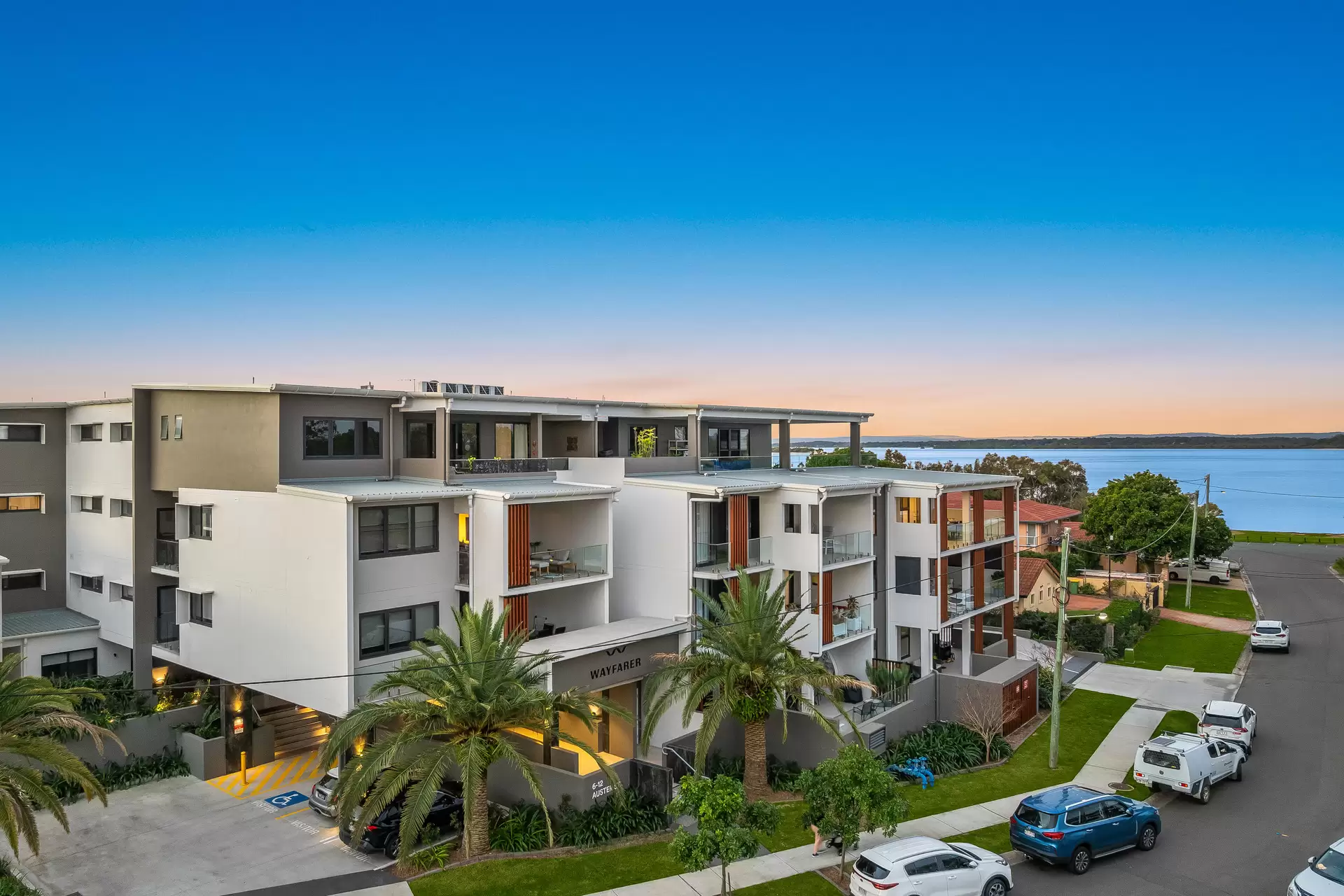 10/6-12 Auster Street, Redland Bay Sold by  - image 1