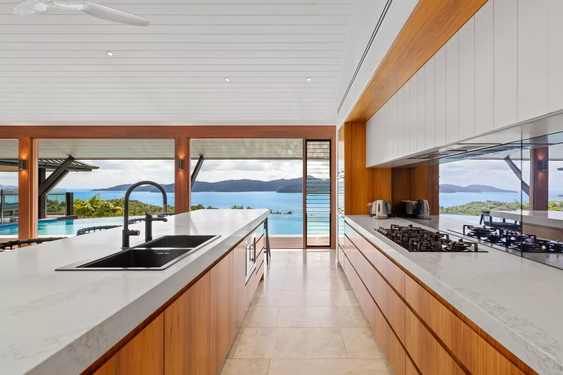 4 Whitsunday Boulevard, Hamilton Island Sold by Queensland Sotheby's International Realty - image 1