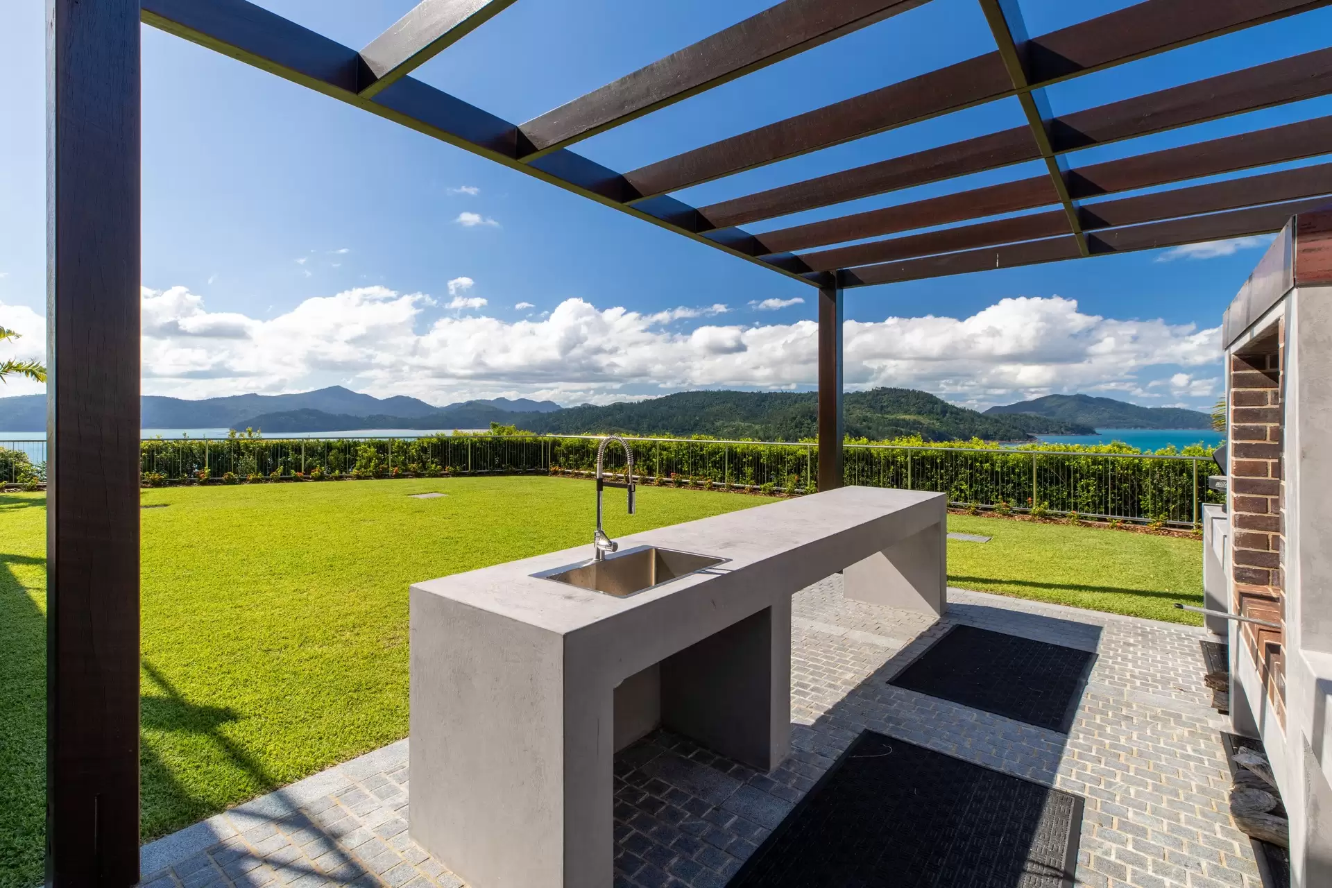 4 Whitsunday Boulevard, Hamilton Island Sold by Queensland Sotheby's International Realty - image 1