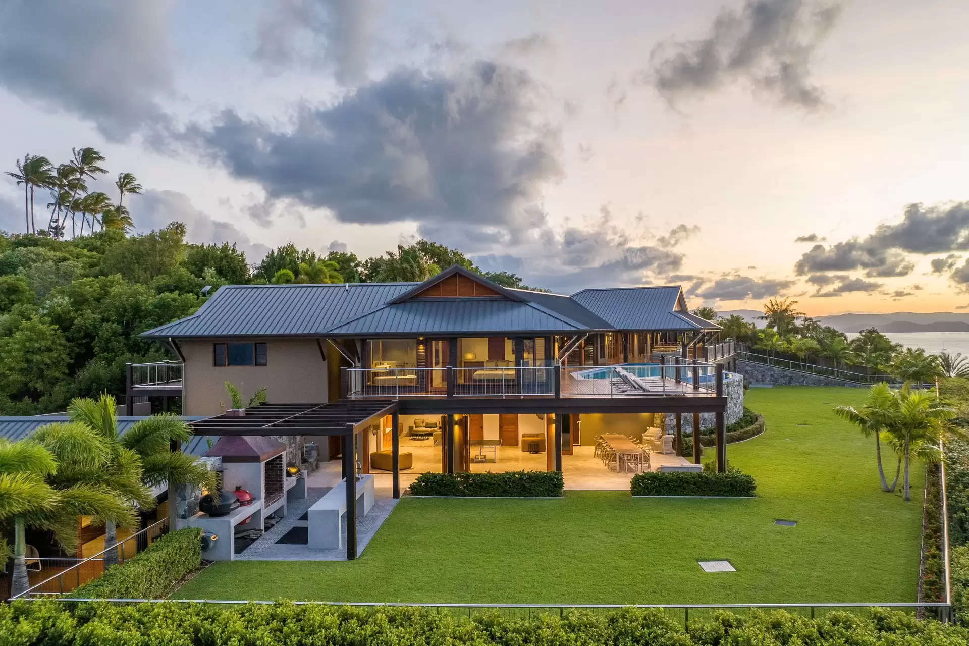4 Whitsunday Boulevard, Hamilton Island Sold by Queensland Sotheby's International Realty - image 1