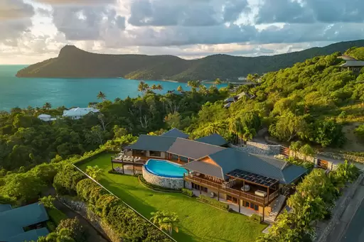 4 Whitsunday Boulevard, Hamilton Island Sold by Queensland Sotheby's International Realty