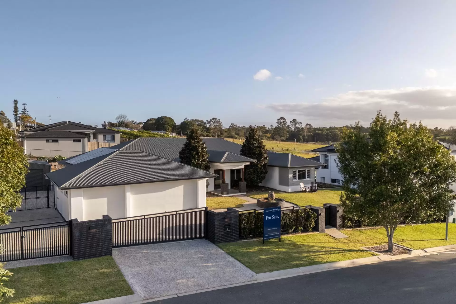 5 Goodtown Street, Rochedale Sold by  - image 1