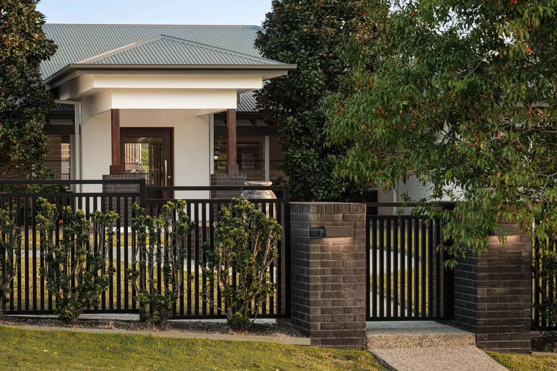 5 Goodtown Street, Rochedale Sold by Queensland Sotheby's International Realty - image 1