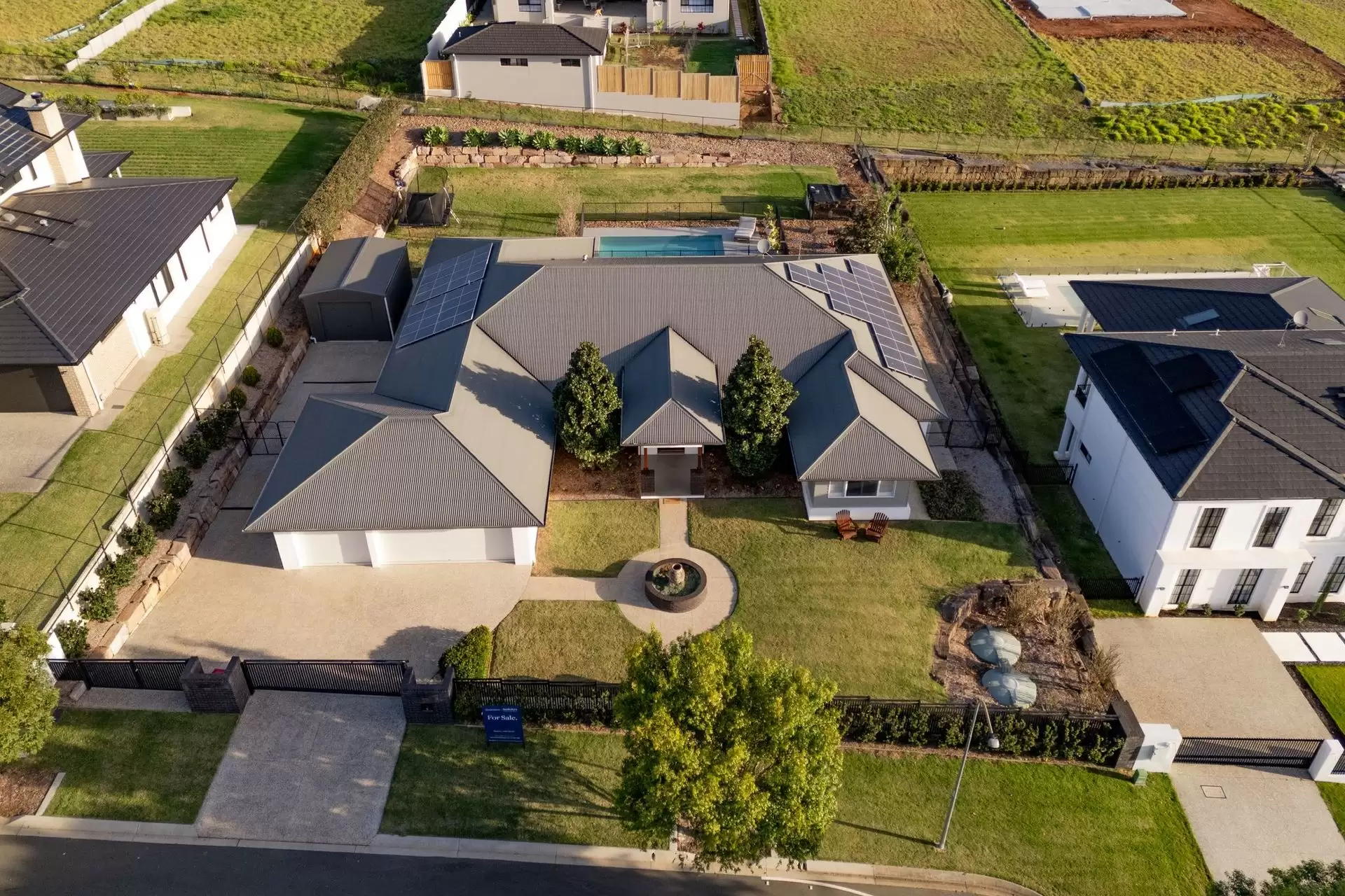 5 Goodtown Street, Rochedale Sold by Queensland Sotheby's International Realty - image 1