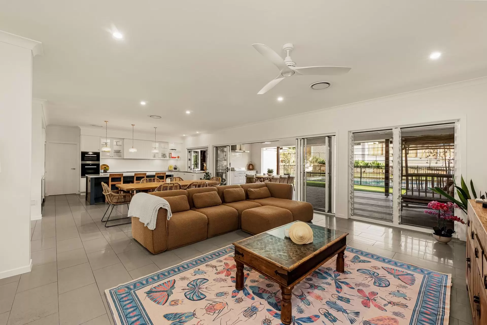 5 Goodtown Street, Rochedale Sold by Queensland Sotheby's International Realty - image 1