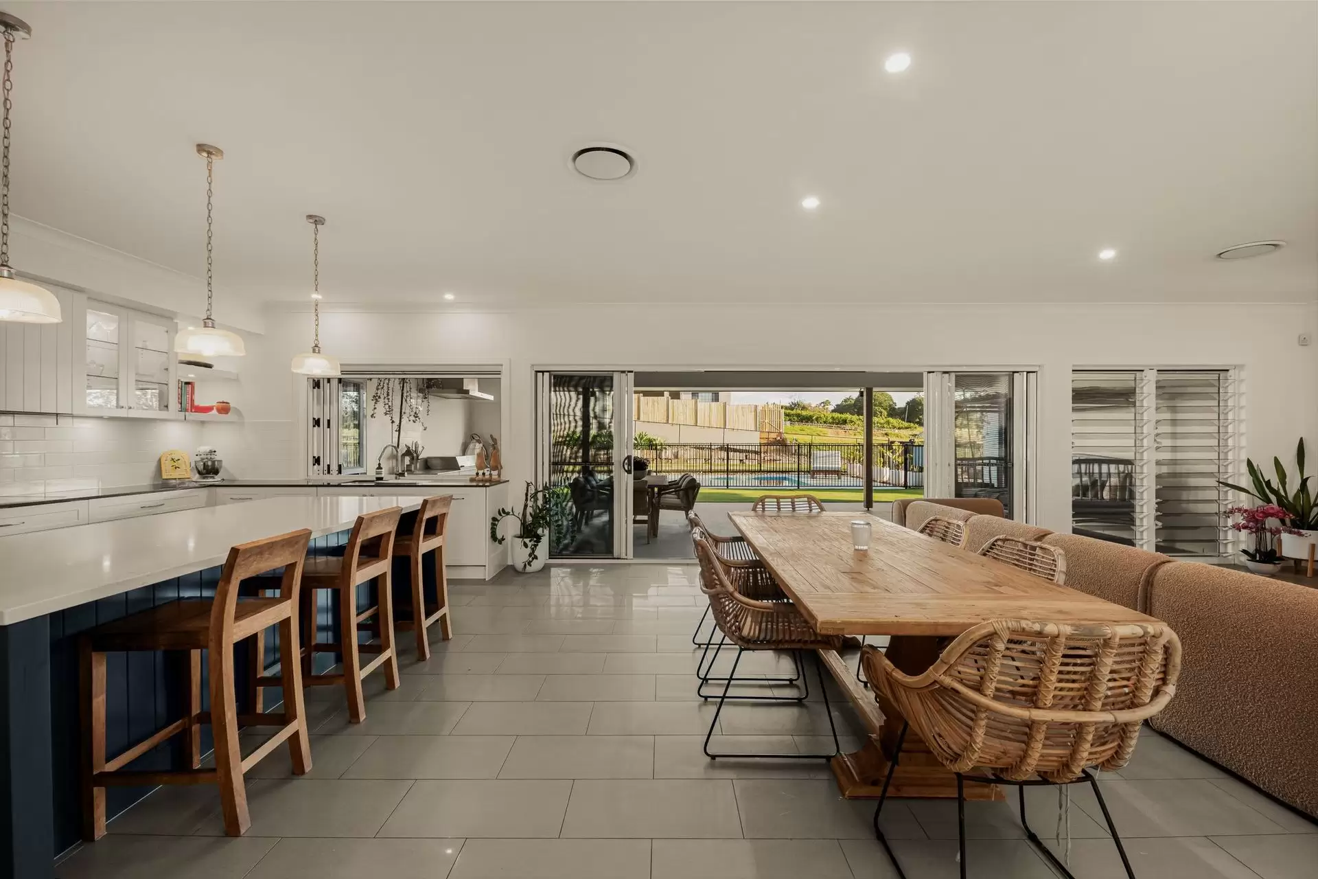 5 Goodtown Street, Rochedale Sold by Queensland Sotheby's International Realty - image 1